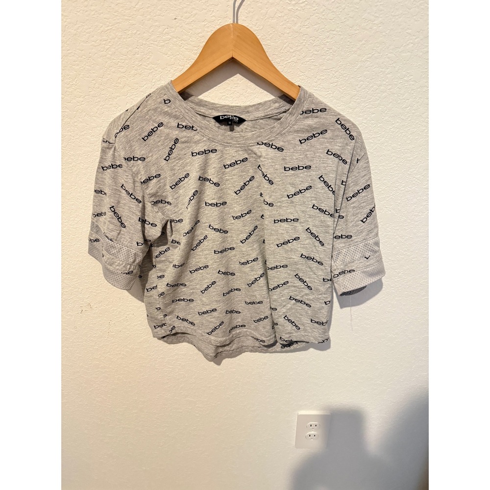 Bebe Sport Crop Top T-Shirt Womens Size Medium Gray Mesh Logo Print Tee